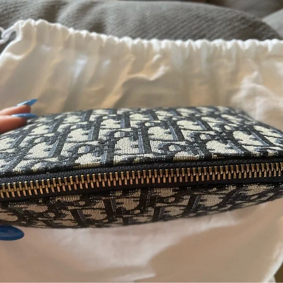 Dior clutch/makeup bag - Picture 2 of 4